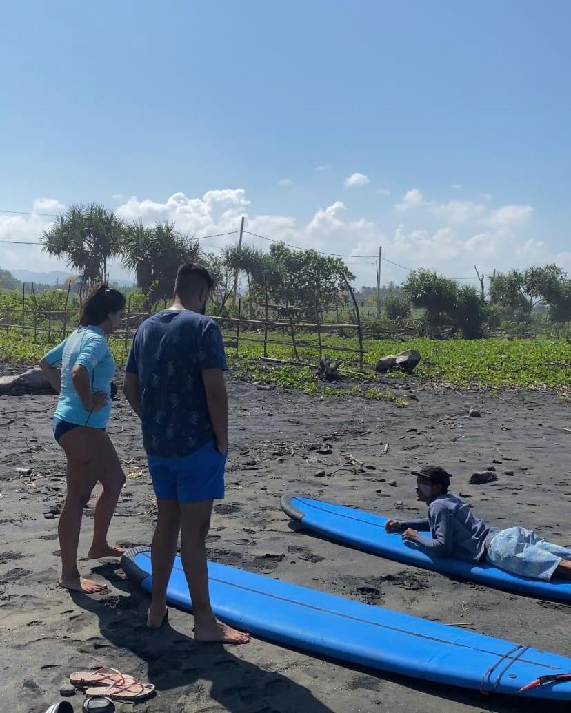 Medewi Good Vibes Stay&Surf Jembrana Esterno foto